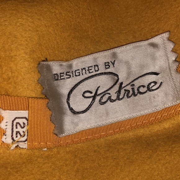 Patrice Fluffy felt vintage brimmed bucket hat with ribbon bow - Picture 4 of 7